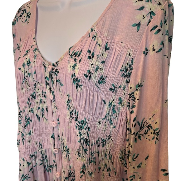 Floral Pink Button-Up Women's Top - Picture 3 of 9